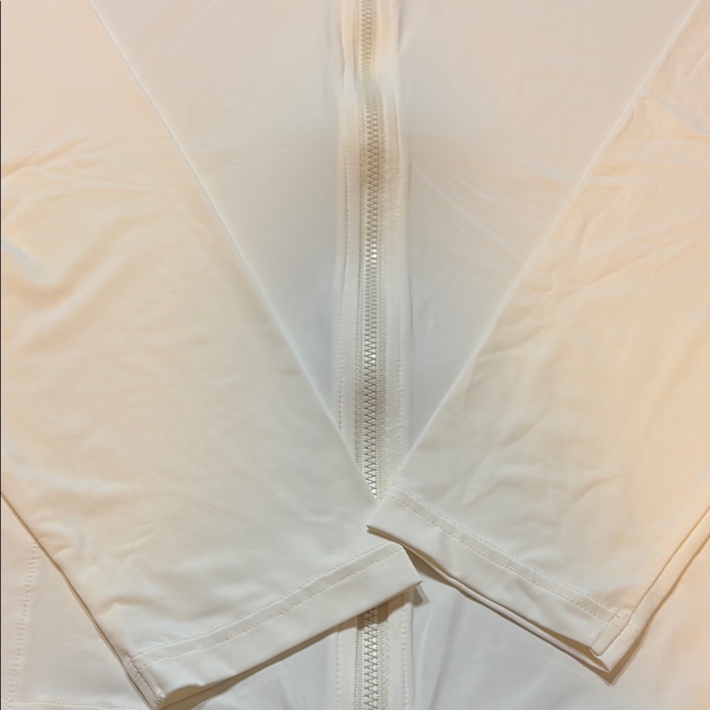 530 Lands' End Women's Lightweight Cream Jacket - Picture 2 of 4